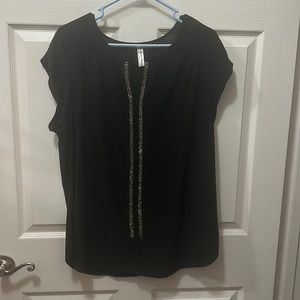 2x PERSEPTION WOMAN short sleeve top